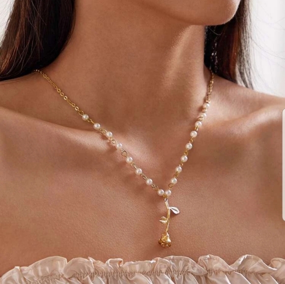 Nikkiwallflower Jewelry - *Leighton* Pearl and Rose Necklace